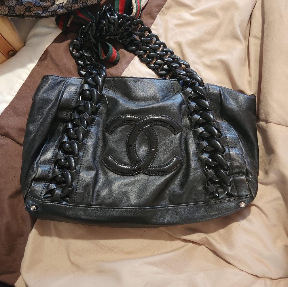 AUTHENTIC Chanel Calfskin Rhodoid modern chain East west bag